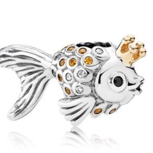 Meet your Posher, Yanerys